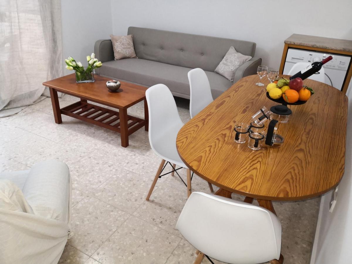 Seashell Apartments Пафос Екстериор снимка